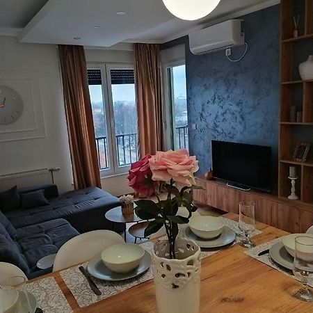 Apartman Milla Lux ノヴィ・サド エクステリア 写真